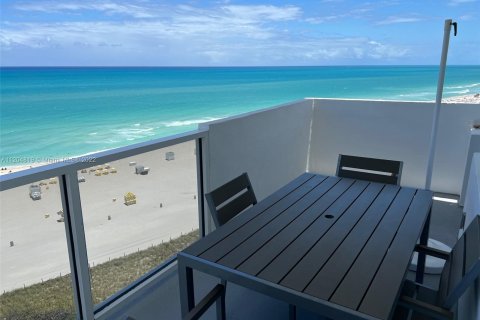 Condominio en alquiler en Miami Beach, Florida, 2 dormitorios, 110.55 m2 № 5780 - foto 3
