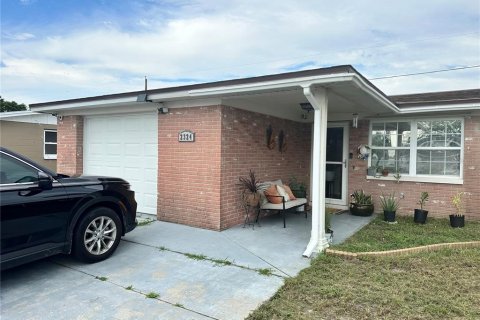 Villa ou maison à louer à Holiday, Floride: 2 chambres, 88.07 m2 № 1365265 - photo 2