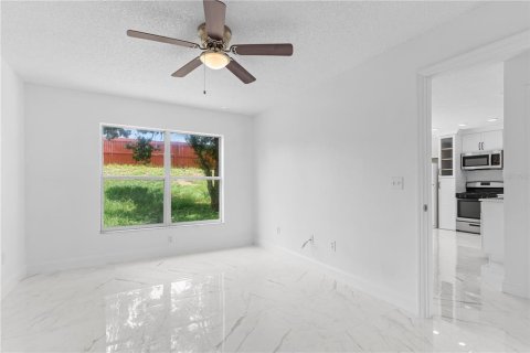 Casa en venta en Davenport, Florida, 3 dormitorios, 119.66 m2 № 1314449 - foto 15