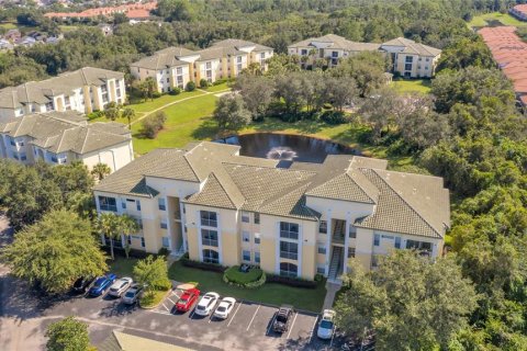 Condo in Kissimmee, Florida, 2 bedrooms  № 1405225 - photo 1