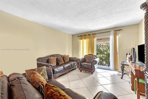 Copropriété à vendre à North Miami, Floride: 2 chambres, 86.21 m2 № 577086 - photo 8