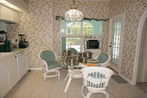 House in Port Charlotte, Florida 3 bedrooms, 194.72 sq.m. № 1365233 - photo 24