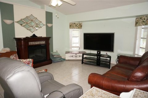 House in Port Charlotte, Florida 3 bedrooms, 194.72 sq.m. № 1365233 - photo 29