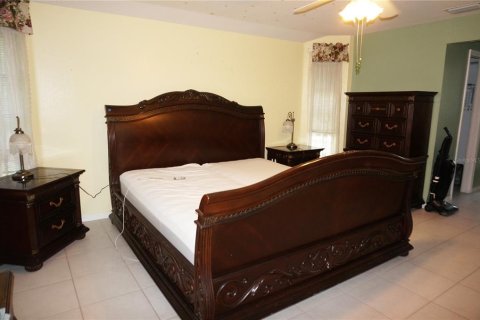 House in Port Charlotte, Florida 3 bedrooms, 194.72 sq.m. № 1365233 - photo 30