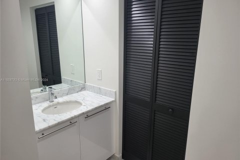 Copropriété à vendre à Miami, Floride: 2 chambres, 118.73 m2 № 1365372 - photo 21