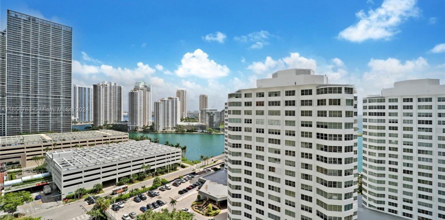 Condo à Miami, Floride, 2 chambres  № 1365372