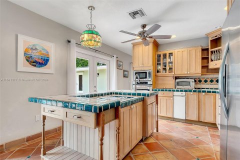 Villa ou maison à vendre à Palmetto Bay, Floride: 4 chambres, 208.57 m2 № 1319277 - photo 15