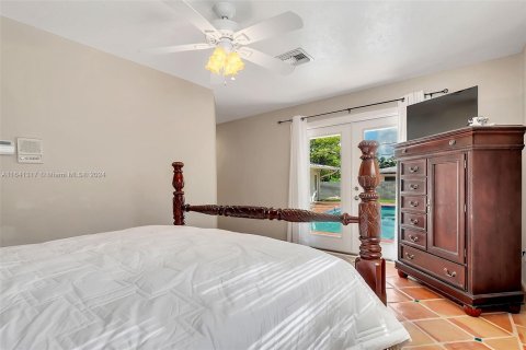 Villa ou maison à vendre à Palmetto Bay, Floride: 4 chambres, 208.57 m2 № 1319277 - photo 19