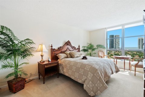 Condo in Aventura, Florida, 2 bedrooms  № 1374931 - photo 17