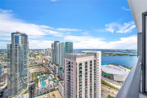 Condo in Miami, Florida, 1 bedroom  № 1374929 - photo 9