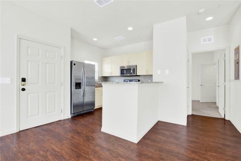 Adosado en venta en Kissimmee, Florida, 4 dormitorios, 157.38 m2 № 1244487 - foto 13