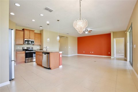 Villa ou maison à vendre à Kissimmee, Floride: 2 chambres, 158.4 m2 № 1244450 - photo 11