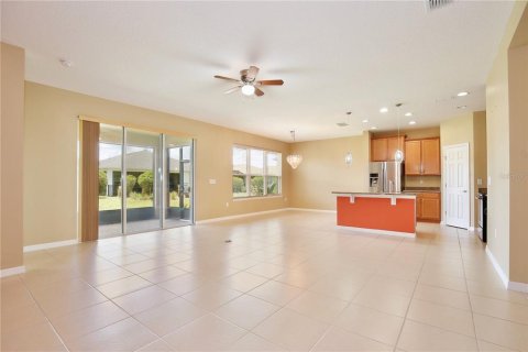 Villa ou maison à vendre à Kissimmee, Floride: 2 chambres, 158.4 m2 № 1244450 - photo 3