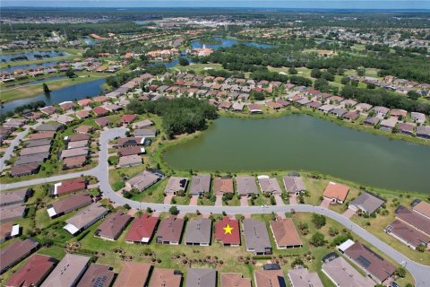 Villa ou maison à vendre à Kissimmee, Floride: 2 chambres, 158.4 m2 № 1244450 - photo 29