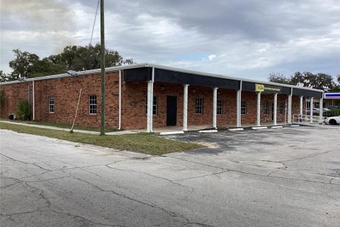 Commercial property in Dade City, Florida 643.81 sq.m. № 979774 - photo 1