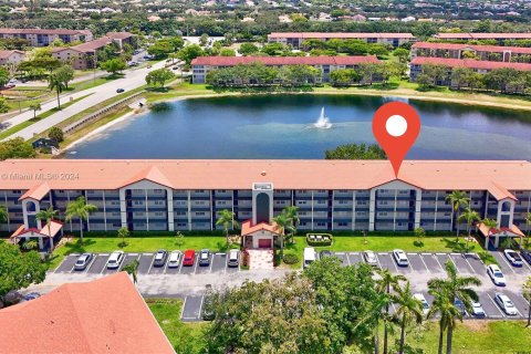 Copropriété à vendre à Pembroke Pines, Floride: 2 chambres, 102.75 m2 № 1209542 - photo 23