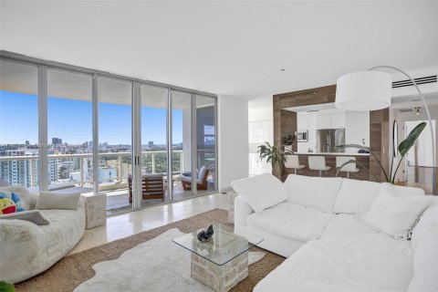 Condominio en alquiler en Miami Beach, Florida, 2 dormitorios, 116.13 m2 № 1398470 - foto 5