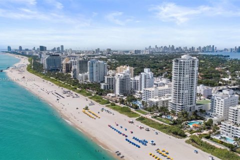 Condominio en alquiler en Miami Beach, Florida, 2 dormitorios, 116.13 m2 № 1398470 - foto 25