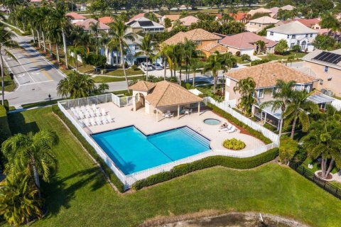 House in Boynton Beach, Florida 4 bedrooms, 261.33 sq.m. № 1133140 - photo 3