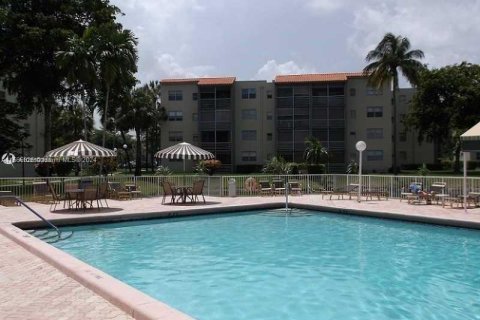 Copropriété à vendre à North Lauderdale, Floride: 2 chambres, 92.9 m2 № 1101598 - photo 2