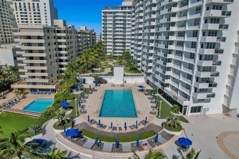 Condominio en venta en Miami Beach, Florida, 1 dormitorio, 82.68 m2 № 1271299 - foto 16