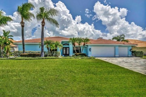 Villa ou maison à vendre à Tampa, Floride: 4 chambres, 268.86 m2 № 1393686 - photo 2