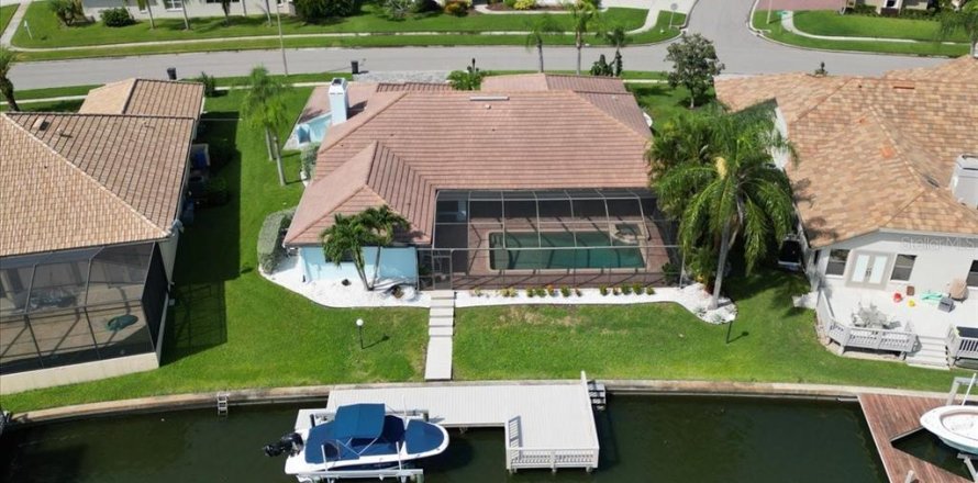 Villa ou maison à Tampa, Floride 4 chambres, 268.86 m2 № 1393686