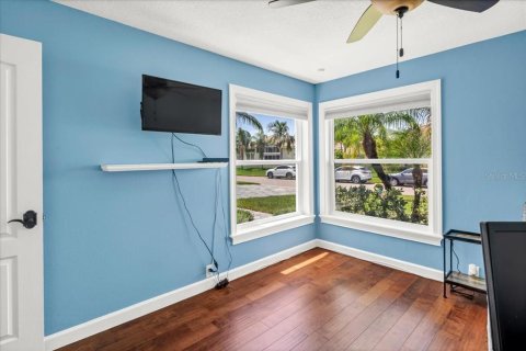 Casa en venta en Tampa, Florida, 4 dormitorios, 268.86 m2 № 1393686 - foto 28