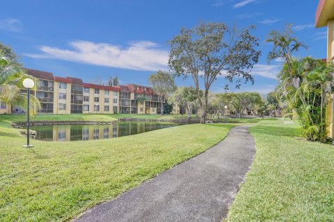 Condominio en venta en Miramar, Florida, 2 dormitorios, 102.19 m2 № 968241 - foto 3