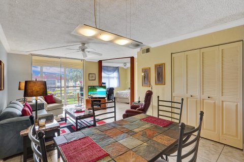 Condominio en venta en Miramar, Florida, 2 dormitorios, 102.19 m2 № 968241 - foto 16