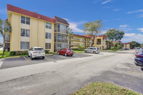 Condominio en venta en Miramar, Florida, 2 dormitorios, 102.19 m2 № 968241 - foto 5