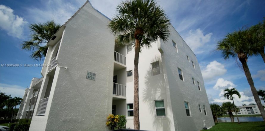 Condo in Sunrise, Florida, 2 bedrooms  № 1311160