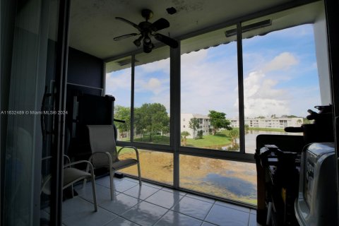 Condo in Sunrise, Florida, 2 bedrooms  № 1311160 - photo 8