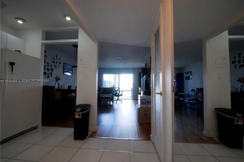 Condominio en venta en Sunrise, Florida, 2 dormitorios, 78.97 m2 № 1311160 - foto 11