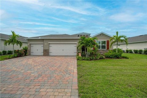 Villa ou maison à vendre à Punta Gorda, Floride: 3 chambres, 188.96 m2 № 1300650 - photo 1