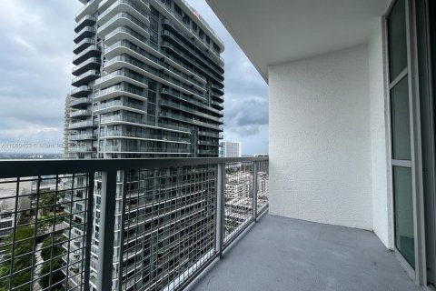 Condo in Miami, Florida, 1 bedroom  № 1365868 - photo 14