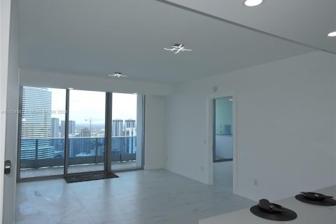 Copropriété à vendre à Miami, Floride: 2 chambres, 114.92 m2 № 1365790 - photo 15