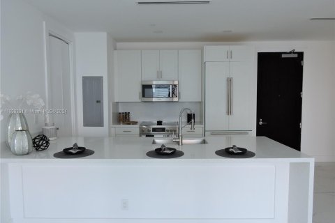 Condominio en venta en Miami, Florida, 2 dormitorios, 114.92 m2 № 1365790 - foto 11