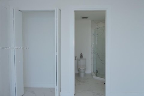 Copropriété à vendre à Miami, Floride: 2 chambres, 114.92 m2 № 1365790 - photo 23