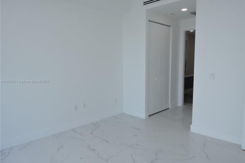 Copropriété à vendre à Miami, Floride: 2 chambres, 114.92 m2 № 1365790 - photo 16