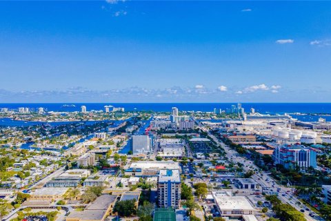 Copropriété à vendre à Fort Lauderdale, Floride: 2 chambres, 117.06 m2 № 1415702 - photo 2