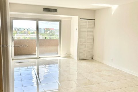 Copropriété à vendre à Fort Lauderdale, Floride: 2 chambres, 117.06 m2 № 1415702 - photo 12