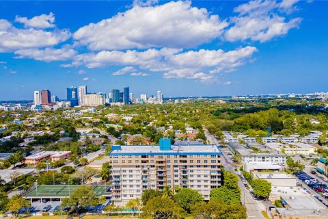 Condominio en venta en Fort Lauderdale, Florida, 2 dormitorios, 117.06 m2 № 1415702 - foto 4