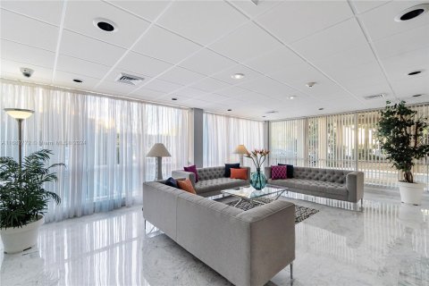 Copropriété à vendre à Fort Lauderdale, Floride: 2 chambres, 117.06 m2 № 1415702 - photo 5