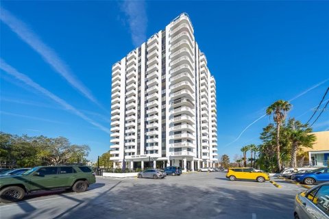 Condominio en venta en Orlando, Florida, 2 dormitorios, 110.46 m2 № 1258493 - foto 1