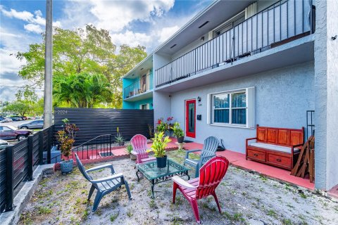 Villa ou maison à vendre à North Miami Beach, Floride: 2 chambres, 116.13 m2 № 1100541 - photo 24