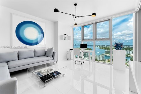 Condo in Miami Beach, Florida, 4 bedrooms  № 1375628 - photo 26