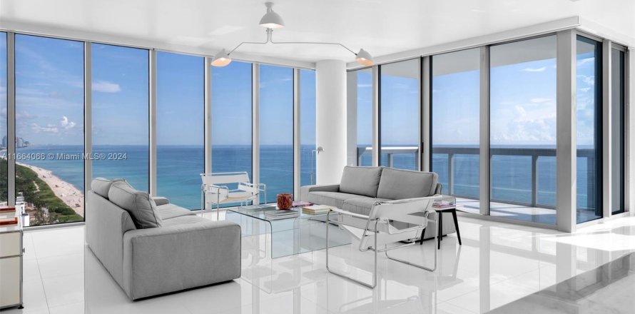 Condo in Miami Beach, Florida, 4 bedrooms  № 1375628