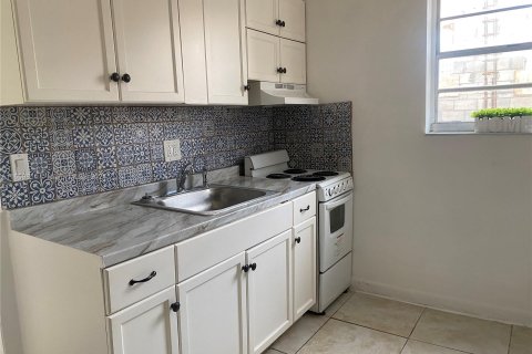 Condominio en venta en Miami, Florida, 2 dormitorios, 66.43 m2 № 1365917 - foto 3