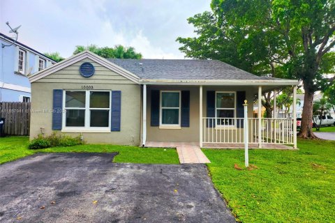 House in Cutler Bay, Florida 3 bedrooms, 115.94 sq.m. № 1365916 - photo 1